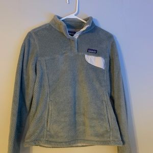 Patagonia grey and tan re-tool fleece pullover